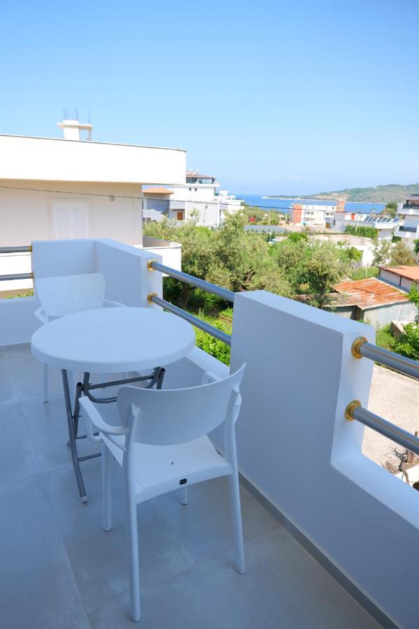 Iljo Apartments Ксамил Экстерьер фото